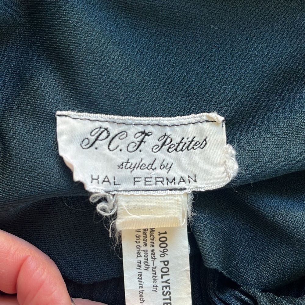 VINTAGE Hal Ferman Accordion Pleated Dress in Navy Size Small - Picture 10 of 13